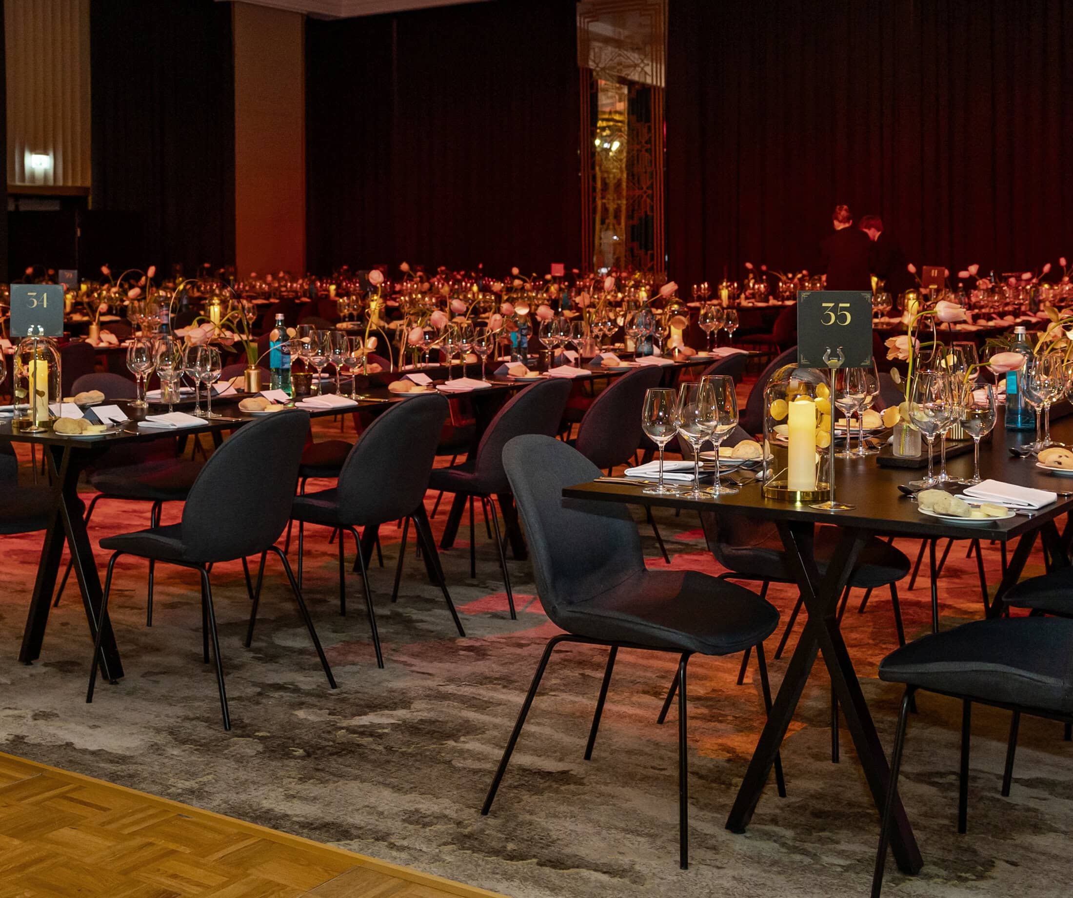 Messebau & Designermöbel mieten in Berlin/ Brandenburg​